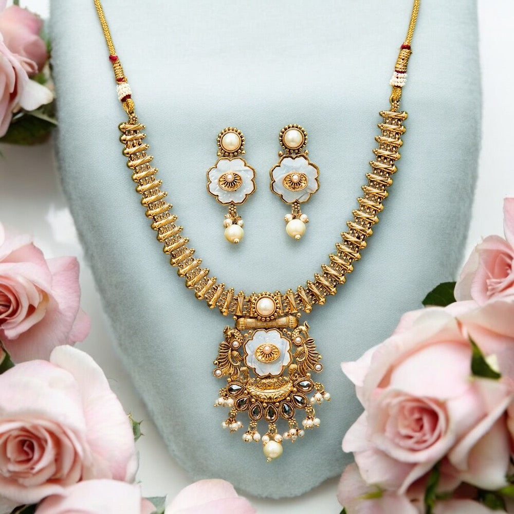Lavish Giftz Mother of Pearl Antique Gold Plated Necklace Set