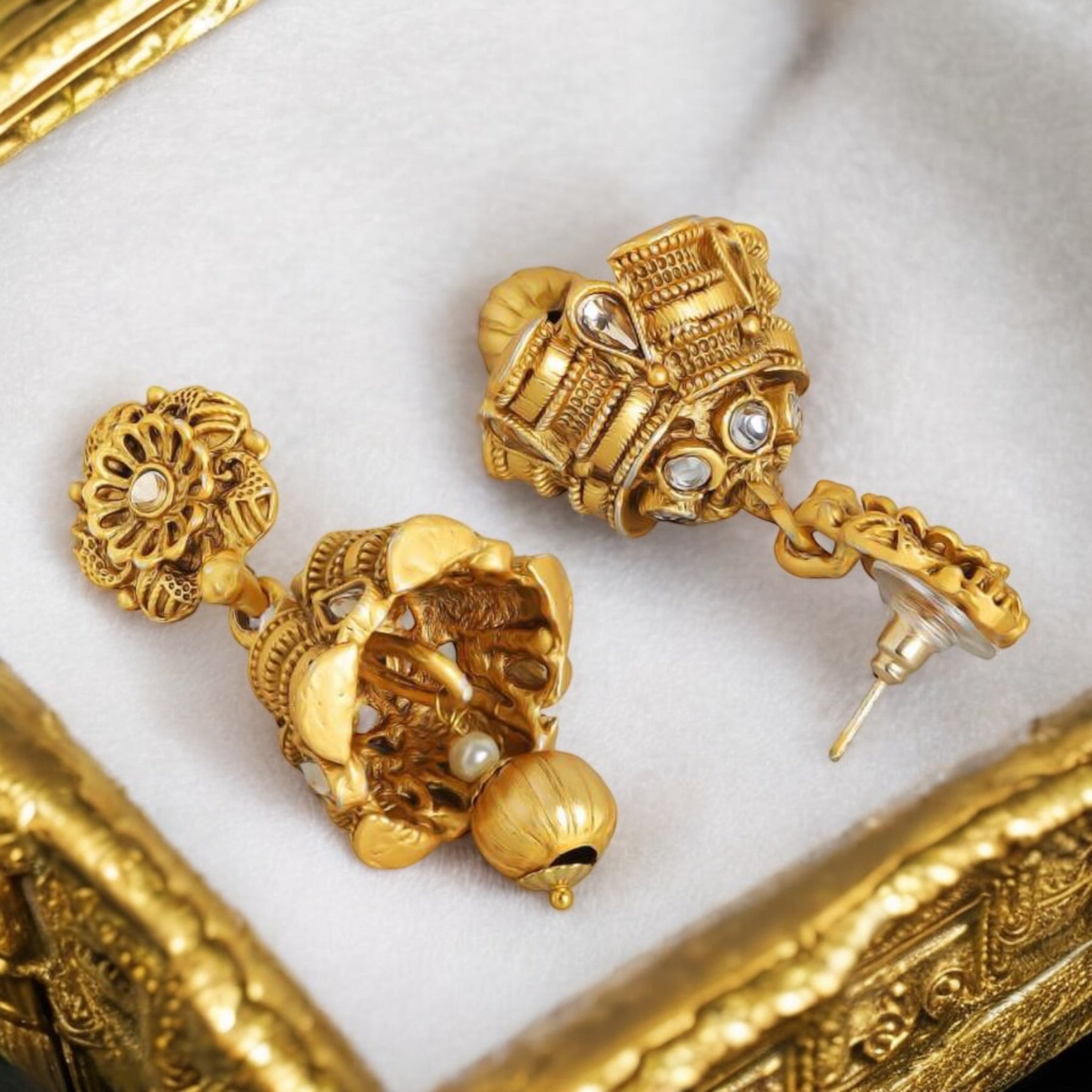 Lavish Giftz Gold Plated Multistranded Antique Kundan Studded Pearl Beaded Handcrafted Necklace Set