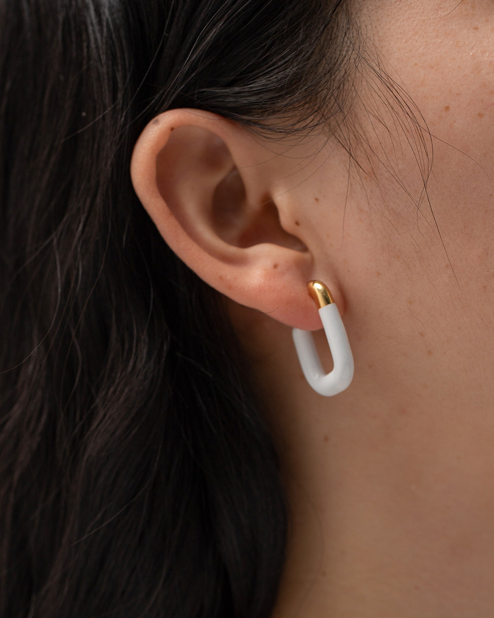 Lavish Giftz Nova White U-Shaped Stud Earrings