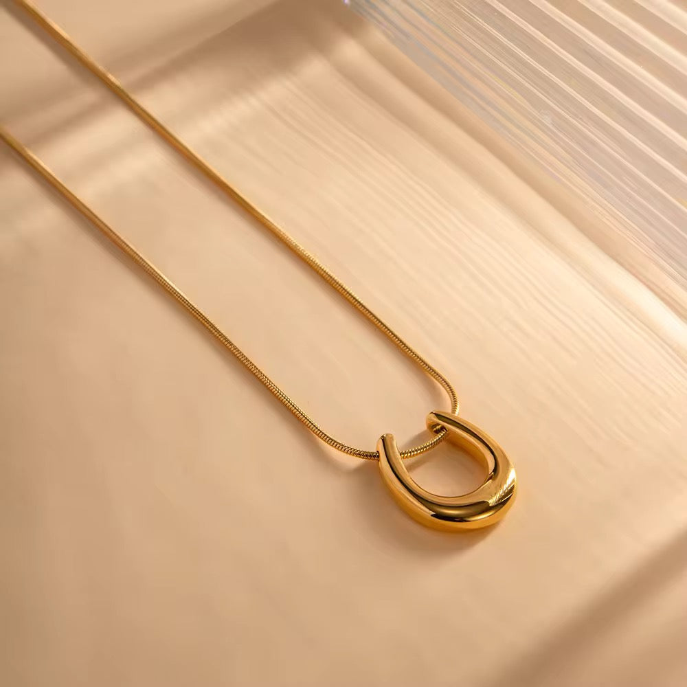 Lavish Giftz Kiara U-shaped Pendant Necklace