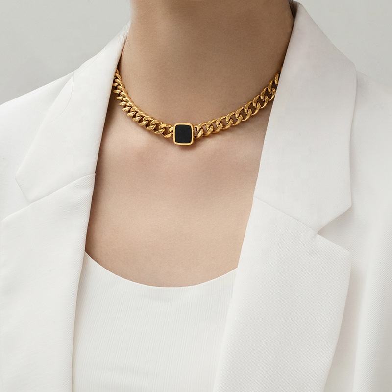 Lavish Giftz Zoe Black Enameled Necklace